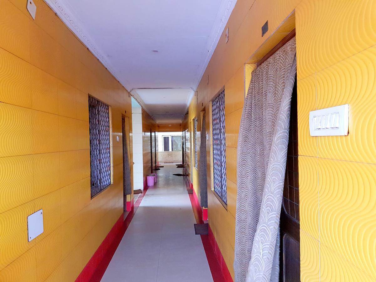 Hotel Swarg Пури Экстерьер фото